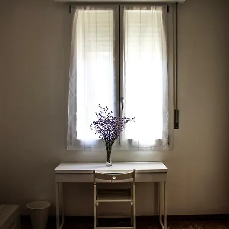 A Due Passi Dal Lumiere Bed & Breakfast