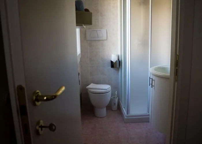 Bed & Breakfast A Due Passi Dal Lumiere Bologna