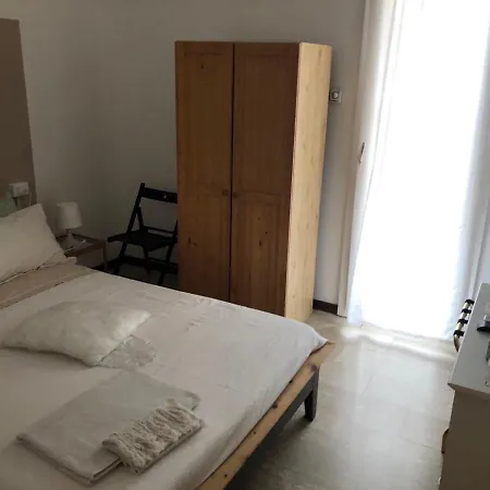 Bed & Breakfast A Due Passi Dal Lumiere Bologna