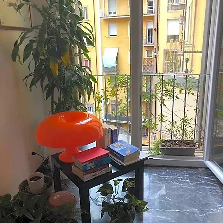 A Due Passi Dal Lumière Couette-café Bologne