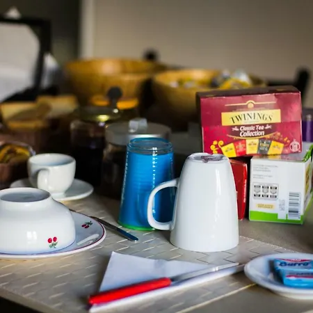 A Due Passi Dal Lumiere Alojamento de Acomodação e Pequeno-almoço *