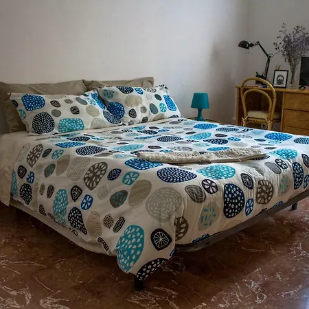 Oda ve Kahvaltı A Due Passi Dal Lumiere *