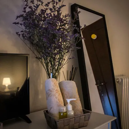 A Due Passi Dal Lumiere Bed & Breakfast