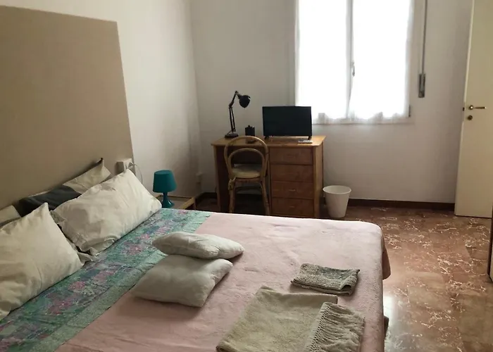 B&B A Due Passi Dal Lumiere