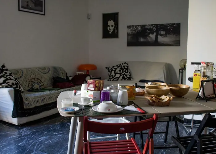 B&B A Due Passi Dal Lumiere 볼로냐