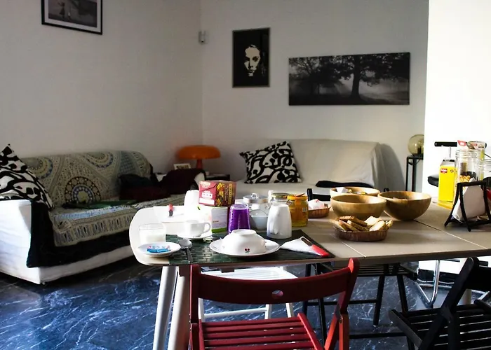 Couette-café A Due Passi Dal Lumière